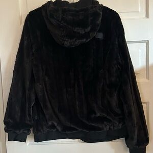 NWOT The North Face Black Faux Fur Hoodie, size -L